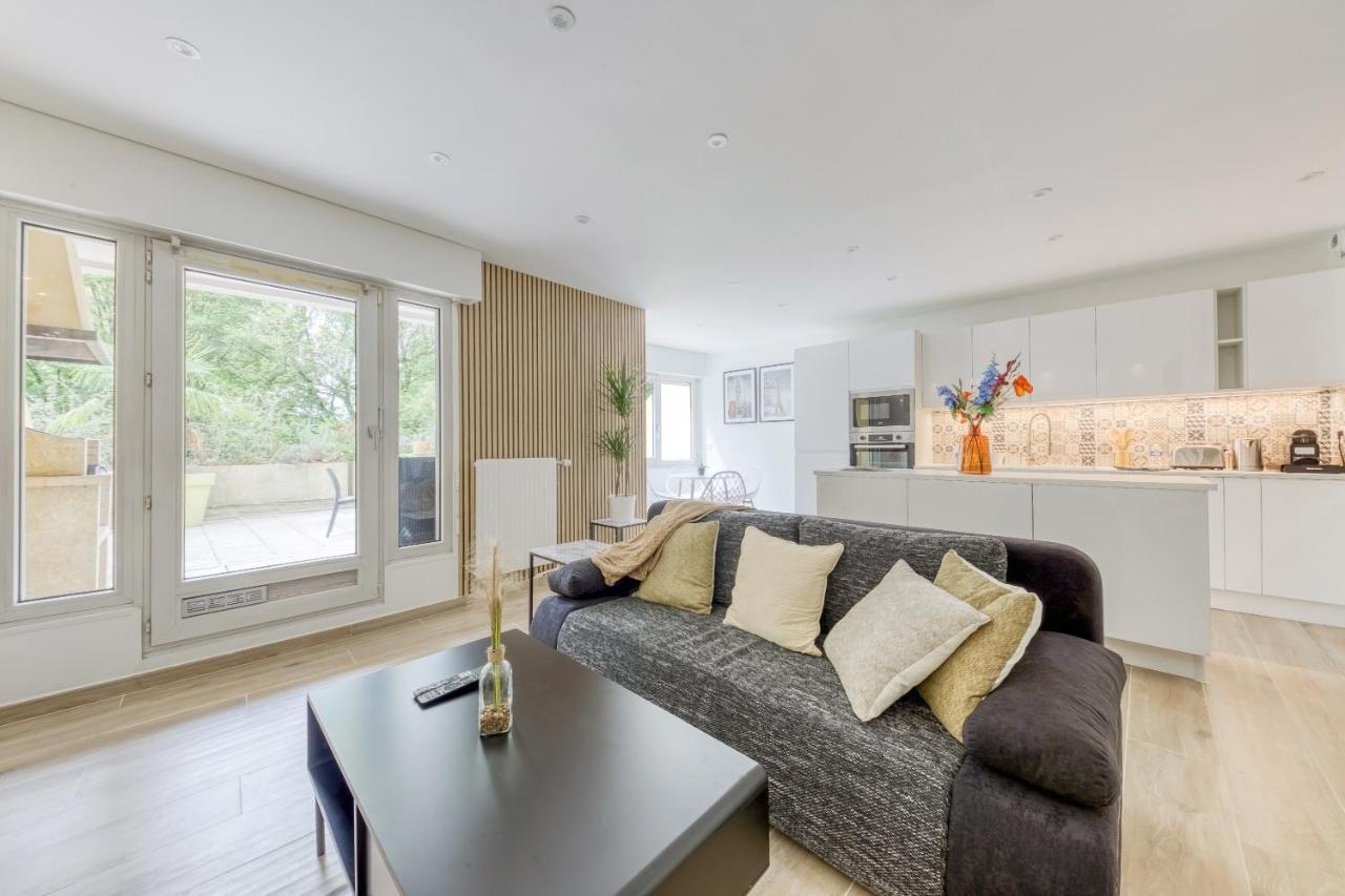 Smart Living - Ideal Amis Et Famille -10 Mn Disneyland - 20 Mn Paris Torcy  Luaran gambar